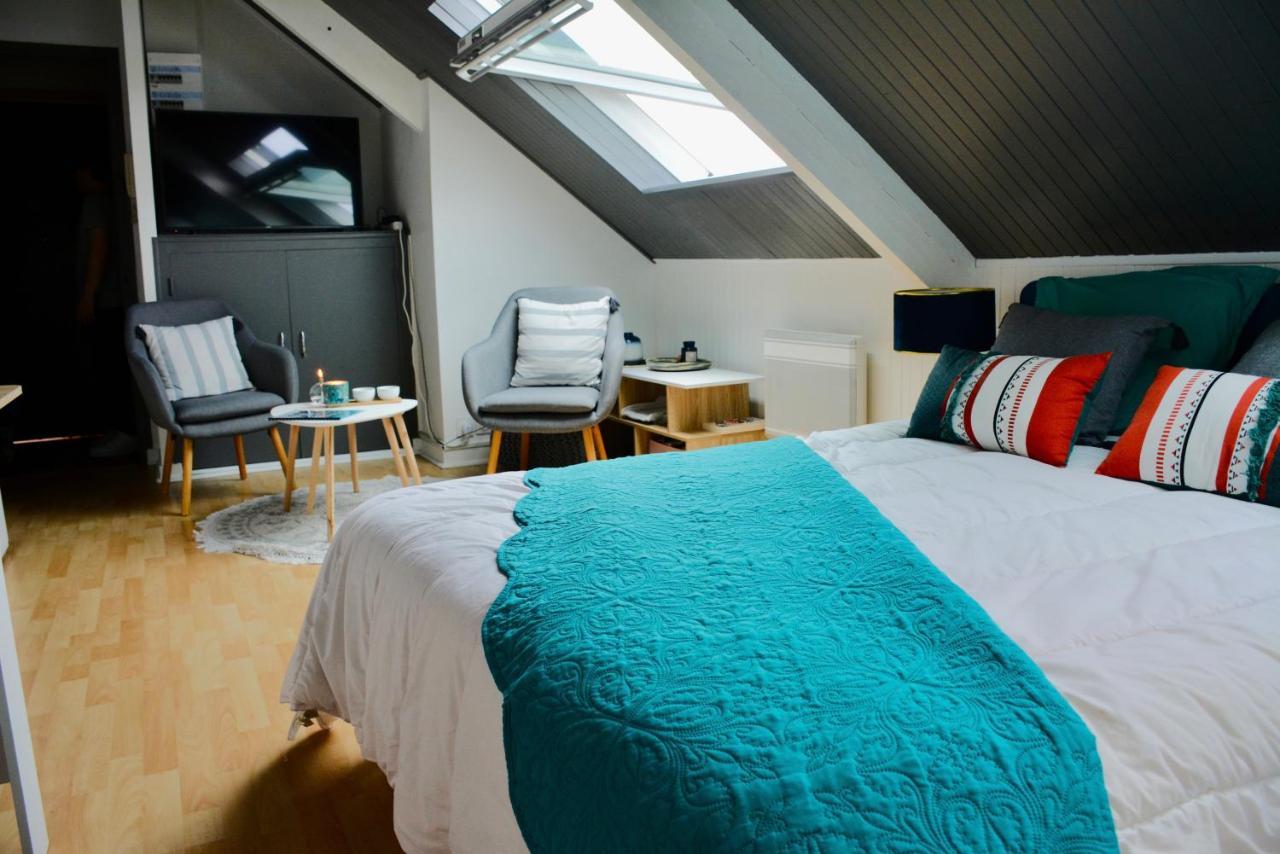 Agreable Cocon Sous Les Toits - Parking - Wifi Lägenhet Pleneuf-Val-Andre Exteriör bild