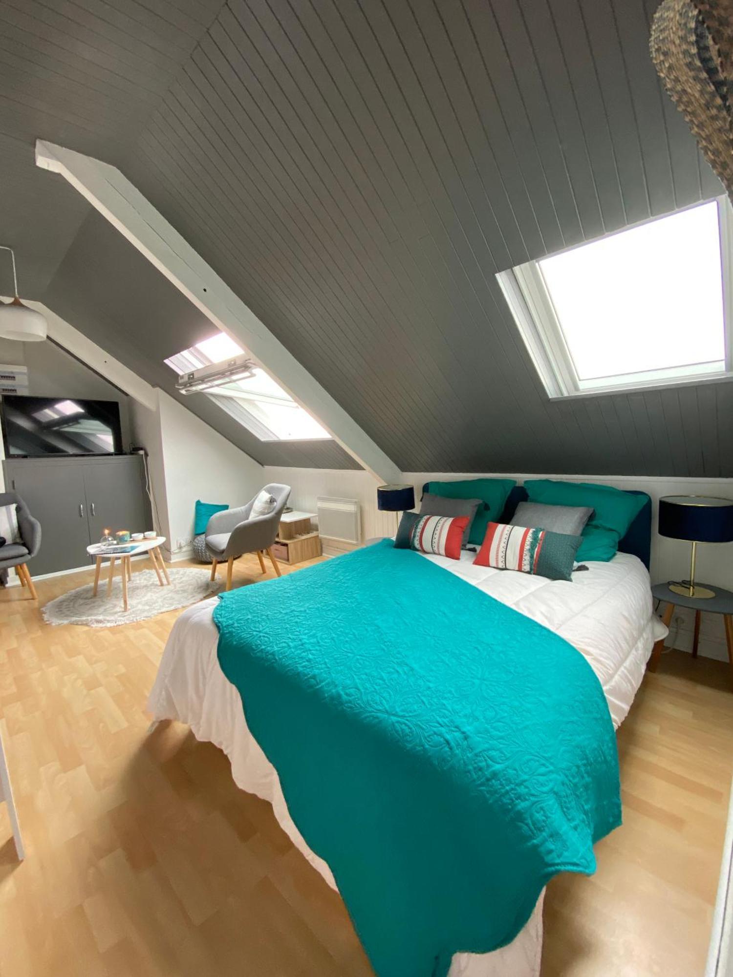 Agreable Cocon Sous Les Toits - Parking - Wifi Lägenhet Pleneuf-Val-Andre Exteriör bild