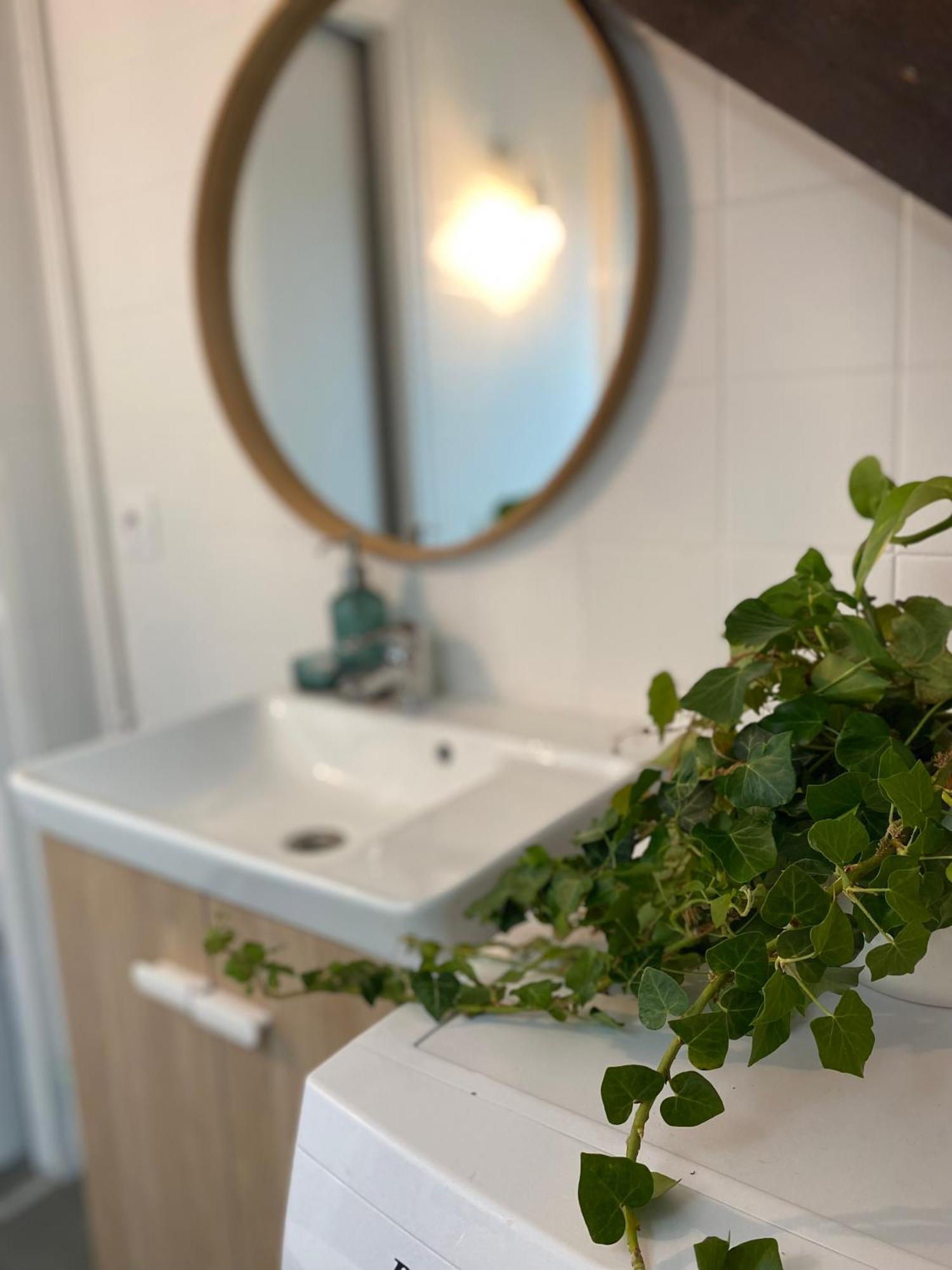 Agreable Cocon Sous Les Toits - Parking - Wifi Lägenhet Pleneuf-Val-Andre Exteriör bild